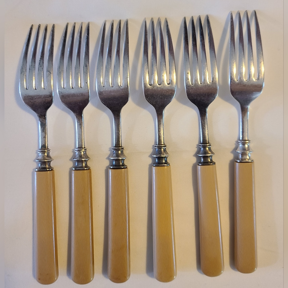 1900-1920 Set of 6 Antique Dinner Forks - Picture 2 of 6